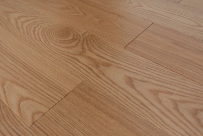 фото паркетной доски Amberwood Фьюжн Ясень Карамель Лак